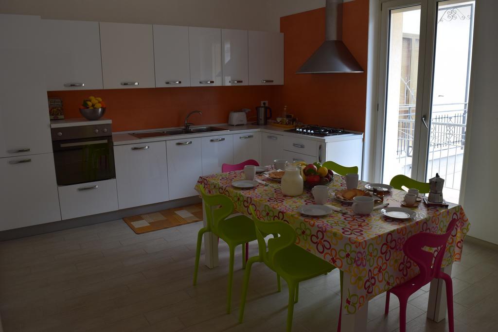 Casa Vacanza Comfort Lägenhet Ceglie Messapica Exteriör bild